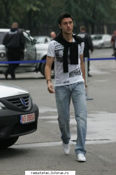 ;)  :nebun:  :rotfl: ciprian marica
